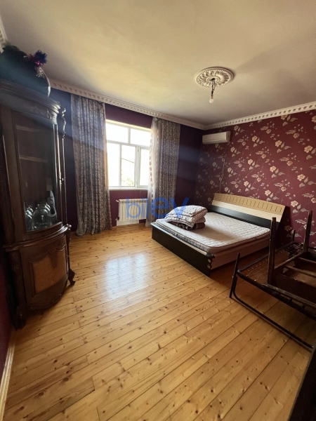 Aylıq Kirayə 3 otaqlı Həyət evi  90m², Bakı