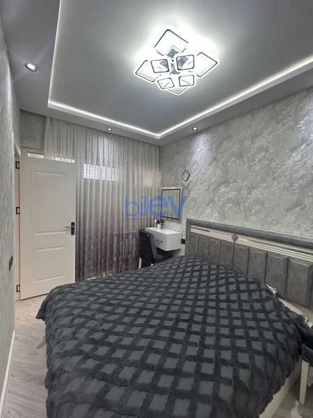 Satış 2 otaqlı Köhnə Tikili bina evi  45m², Bakı