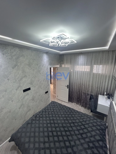 Satış 2 otaqlı Köhnə Tikili bina evi  45m², Bakı