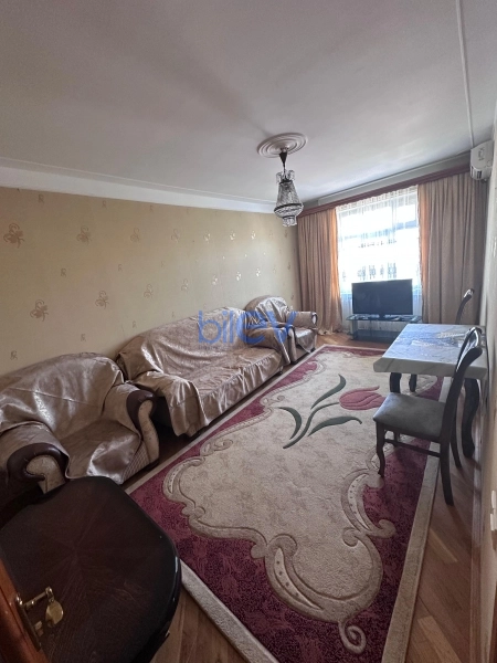Aylıq Kirayə  otaqlı Köhnə Tikili bina evi  55m², Bakı