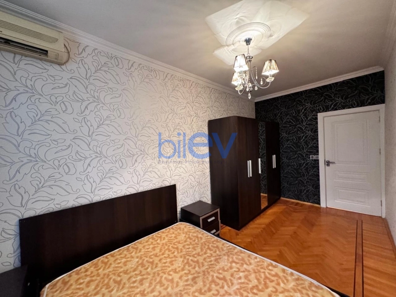 Satış 2 otaqlı Köhnə Tikili bina evi  80m², Bakı