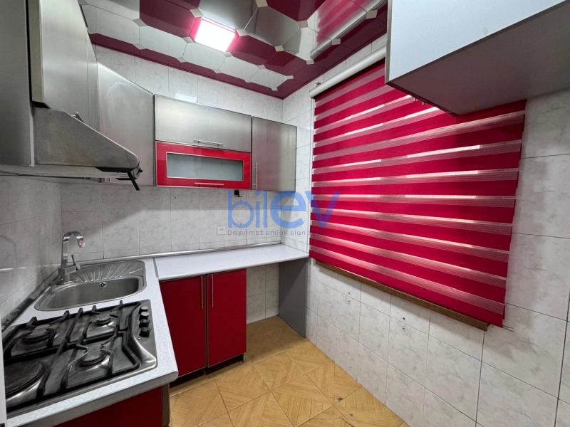 Satış 2 otaqlı Köhnə Tikili bina evi  80m², Bakı