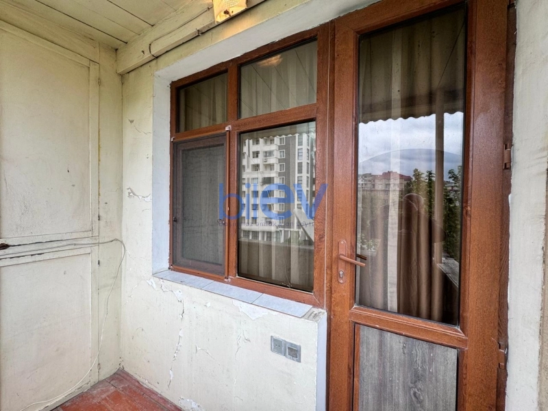 Satış 2 otaqlı Köhnə Tikili bina evi  80m², Bakı