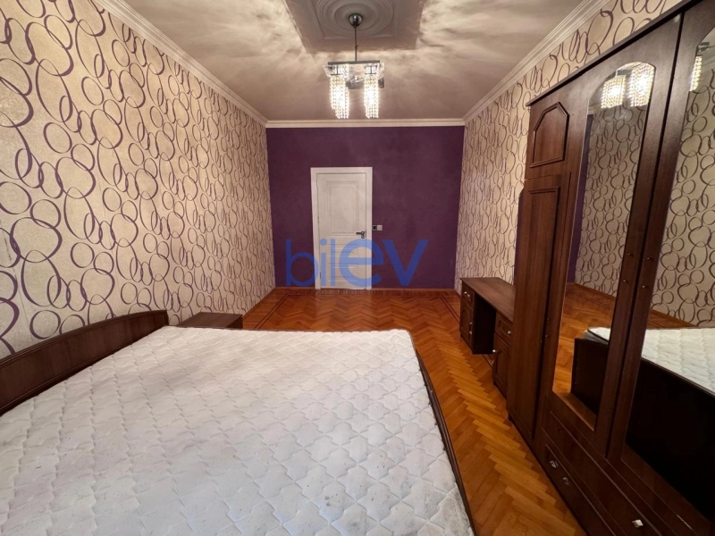 Satış 2 otaqlı Köhnə Tikili bina evi  80m², Bakı