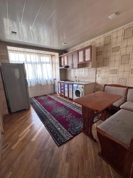 Aylıq Kirayə 2 otaqlı Köhnə Tikili bina evi  55m², Bakı