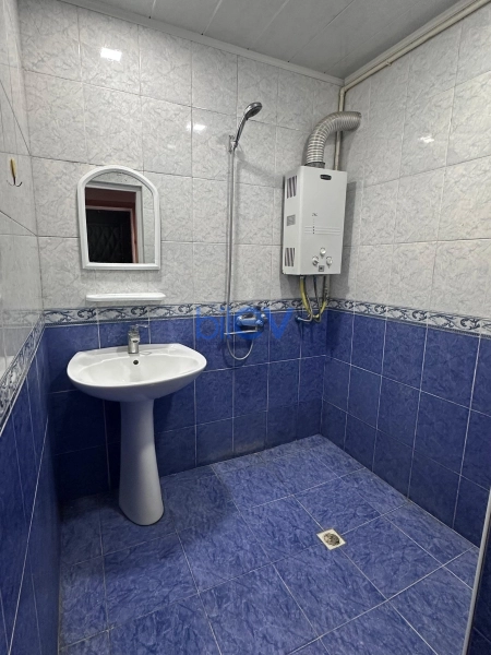 Aylıq Kirayə 2 otaqlı Köhnə Tikili bina evi  55m², Bakı