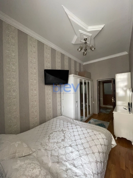 Satış 3 otaqlı Köhnə Tikili bina evi  64m², Bakı