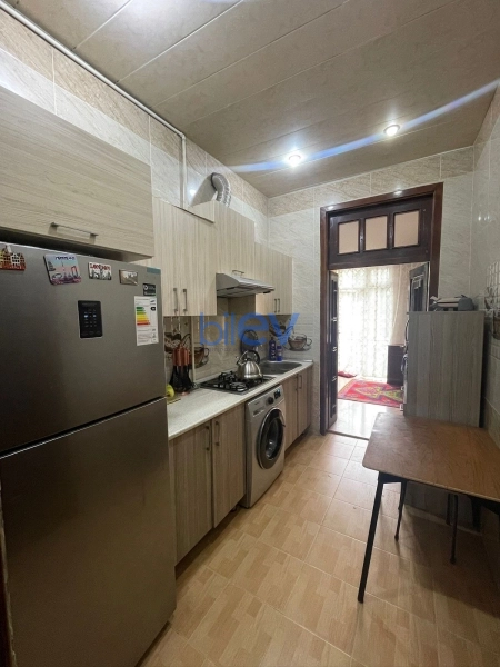 Satış 3 otaqlı Köhnə Tikili bina evi  64m², Bakı