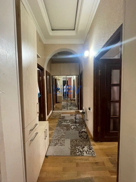 Satış 3 otaqlı Köhnə Tikili bina evi  64m², Bakı
