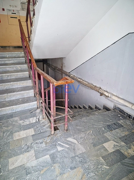 Satış 6 otaqlı Obyekt  300m², Bakı