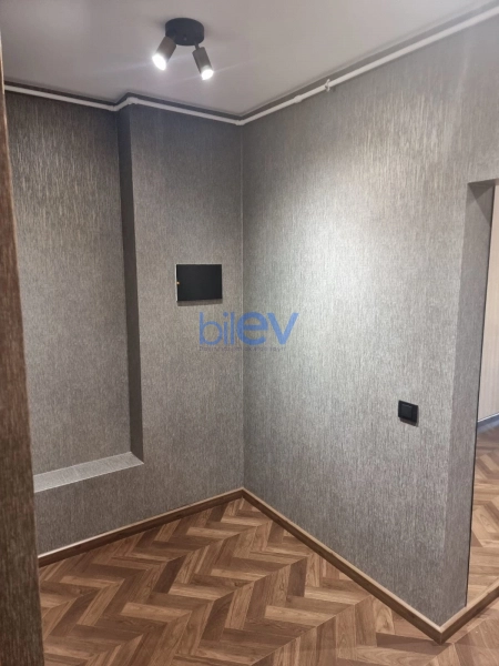 Satış 2 otaqlı Köhnə Tikili bina evi  60m², Bakı