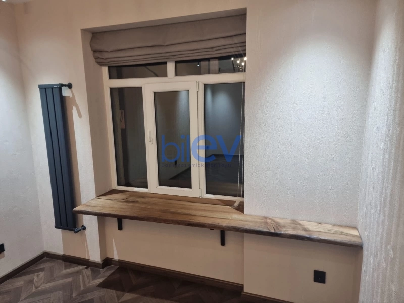 Satış 2 otaqlı Köhnə Tikili bina evi  60m², Bakı