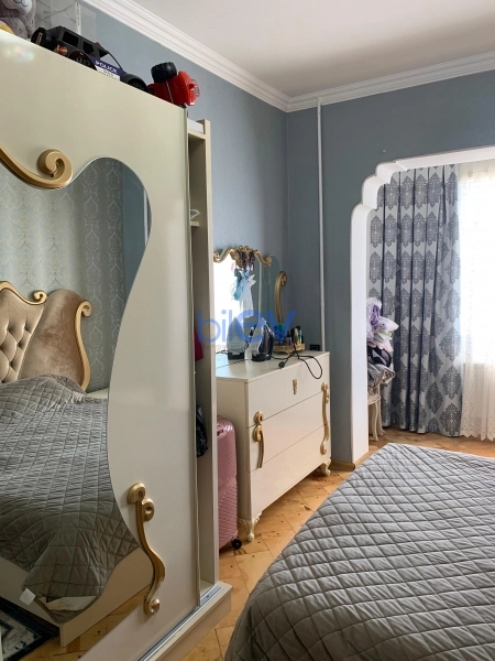Satış 2 otaqlı Köhnə Tikili bina evi  66m², Bakı