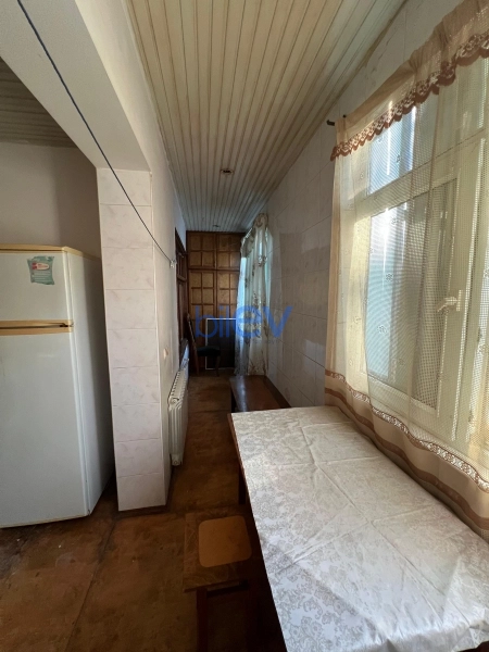 Satış 2 otaqlı Köhnə Tikili bina evi  60m², Bakı