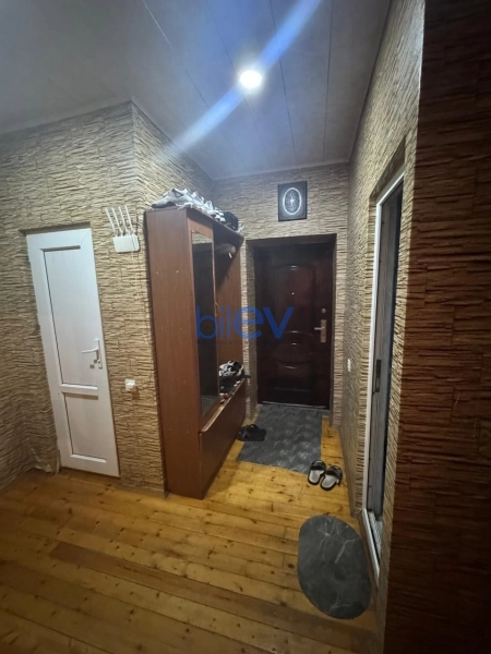 Aylıq Kirayə 3 otaqlı Yeni Tikili bina evi  80m², Bakı
