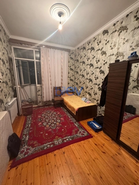 Aylıq Kirayə 3 otaqlı Yeni Tikili bina evi  80m², Bakı