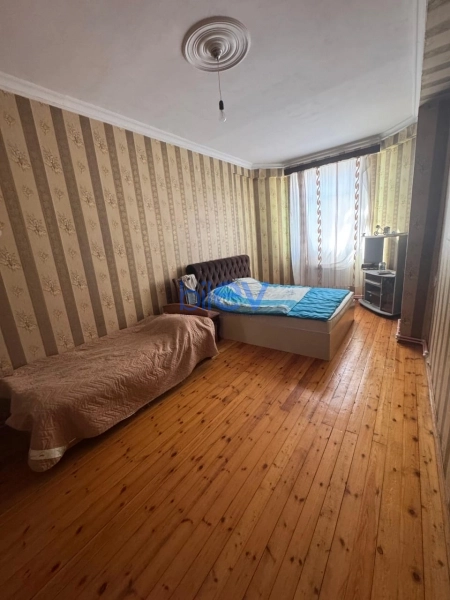 Aylıq Kirayə 3 otaqlı Yeni Tikili bina evi  80m², Bakı