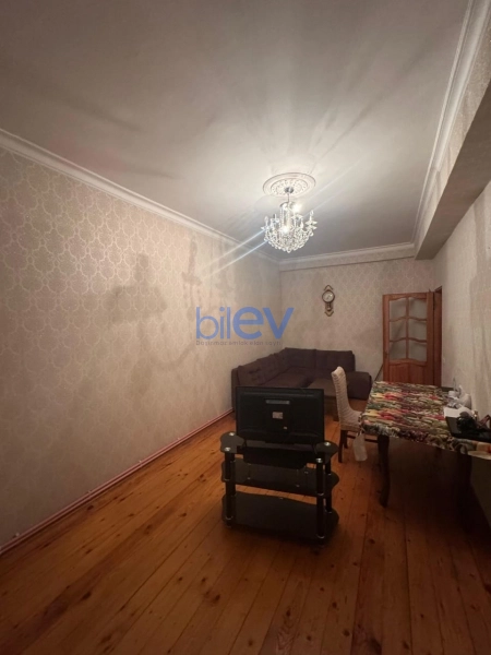 Aylıq Kirayə 3 otaqlı Yeni Tikili bina evi  80m², Bakı