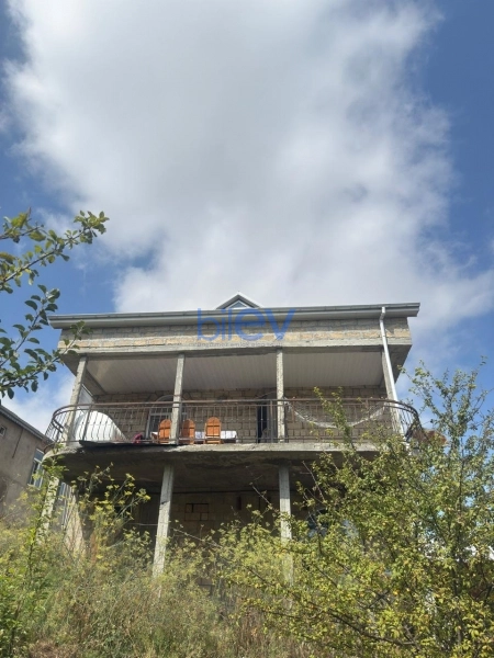 Satış 4 otaqlı Bağ evi  1100m², Şamaxı