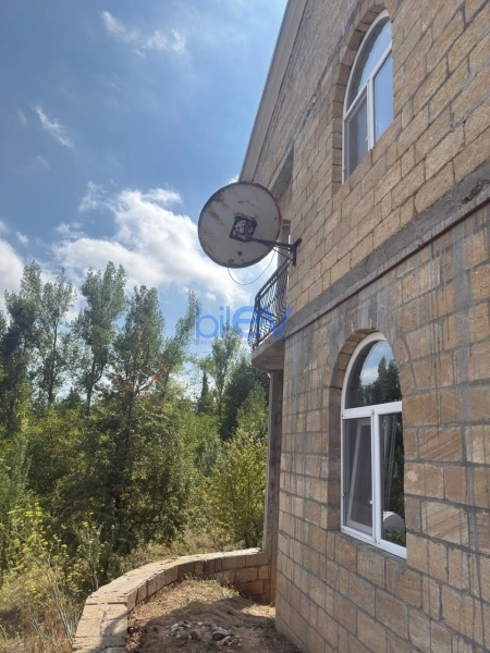 Satış 4 otaqlı Bağ evi  1100m², Şamaxı