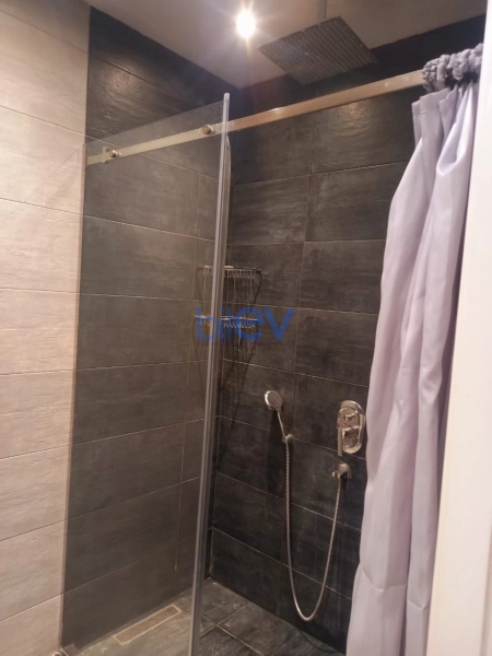 Aylıq Kirayə 3 otaqlı Yeni Tikili bina evi  85m², Bakı