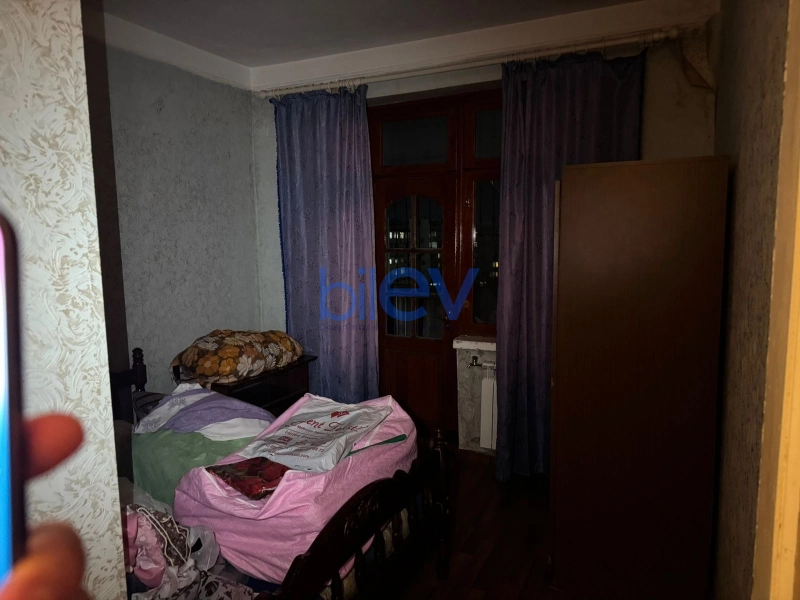 Aylıq Kirayə 3 otaqlı Köhnə Tikili bina evi  70m², Bakı