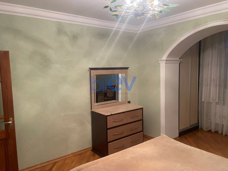 Aylıq Kirayə 3 otaqlı Köhnə Tikili bina evi  65m², Bakı