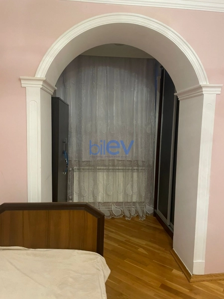 Aylıq Kirayə 3 otaqlı Köhnə Tikili bina evi  65m², Bakı