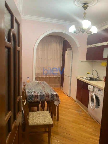 Aylıq Kirayə 3 otaqlı Köhnə Tikili bina evi  65m², Bakı