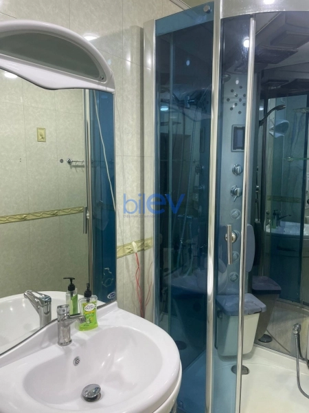 Aylıq Kirayə 3 otaqlı Köhnə Tikili bina evi  65m², Bakı