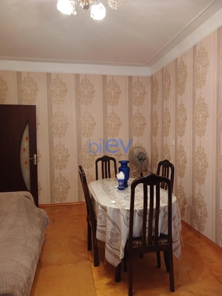 Satış 2 otaqlı Köhnə Tikili bina evi  56m², Bakı