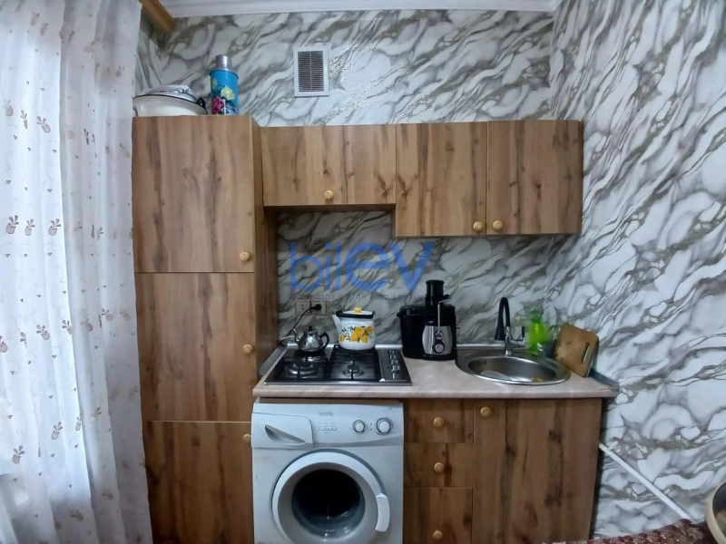 Satış 2 otaqlı Köhnə Tikili bina evi  56m², Bakı