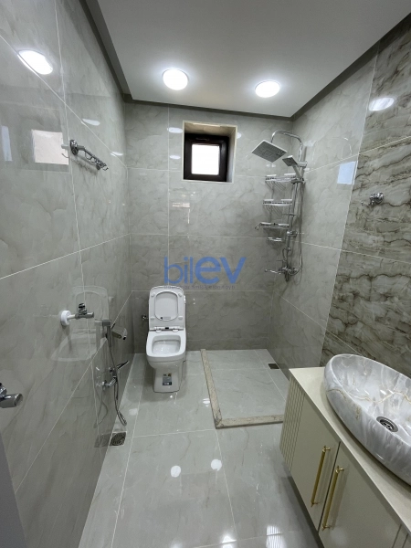 Satış 5 otaqlı Yeni Tikili bina evi  150m², Bakı