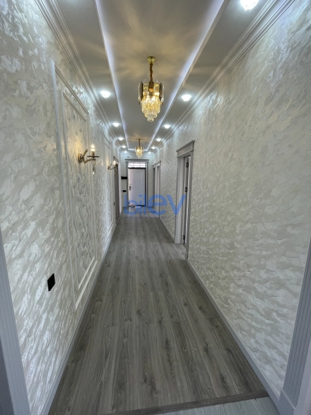 Satış 5 otaqlı Yeni Tikili bina evi  150m², Bakı