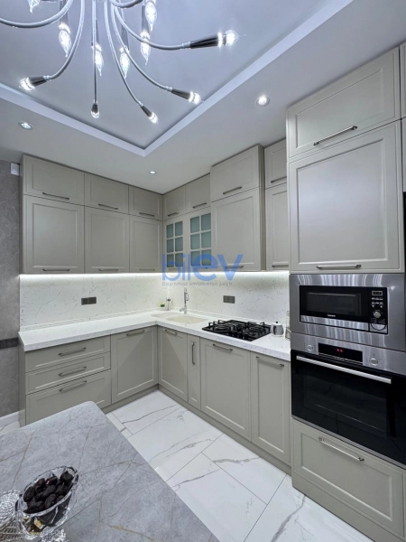 Satış 4 otaqlı Yeni Tikili bina evi  146m², Bakı