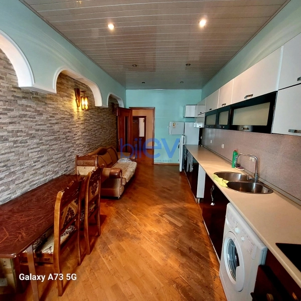 Aylıq Kirayə 2 otaqlı Yeni Tikili bina evi  101m², Bakı