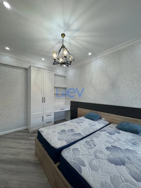 Aylıq Kirayə 3 otaqlı Yeni Tikili bina evi  80m², Bakı