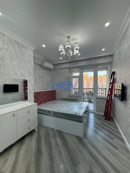 Aylıq Kirayə 3 otaqlı Yeni Tikili bina evi  80m², Bakı