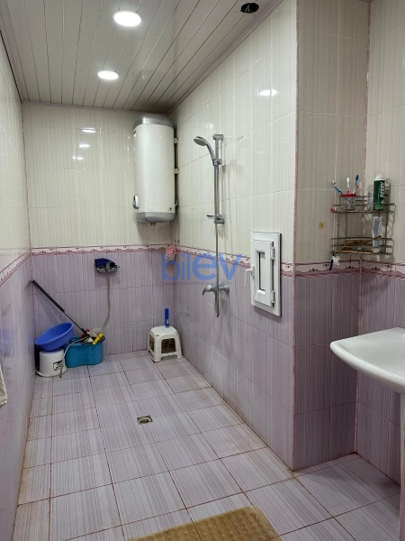 Aylıq Kirayə 3 otaqlı Yeni Tikili bina evi  125m², Bakı