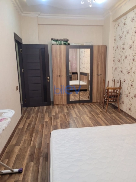 Aylıq Kirayə 2 otaqlı Yeni Tikili bina evi  75m², Bakı