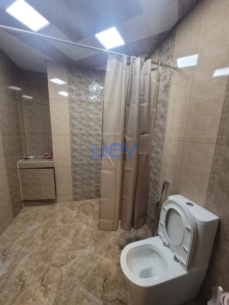 Aylıq Kirayə 2 otaqlı Yeni Tikili bina evi  75m², Bakı