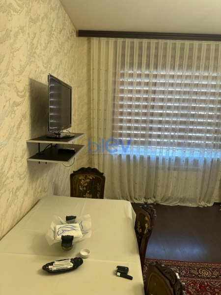 Aylıq Kirayə 2 otaqlı Köhnə Tikili bina evi  60m², Bakı