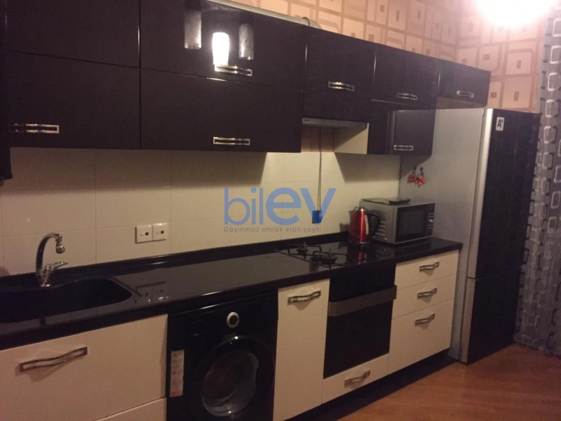 Aylıq Kirayə 2 otaqlı Yeni Tikili bina evi  95m², Bakı