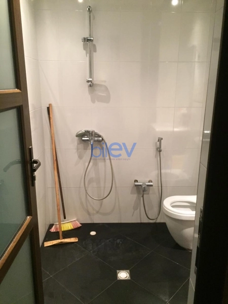 Aylıq Kirayə 2 otaqlı Yeni Tikili bina evi  95m², Bakı