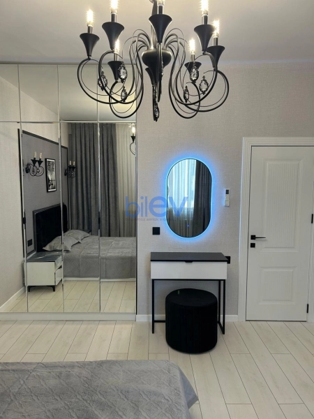 Satış 2 otaqlı Yeni Tikili bina evi  72m², Bakı
