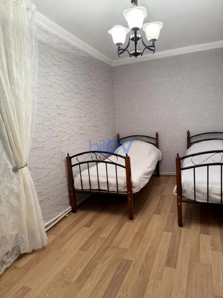 Aylıq Kirayə 2 otaqlı Köhnə Tikili bina evi  57m², Bakı