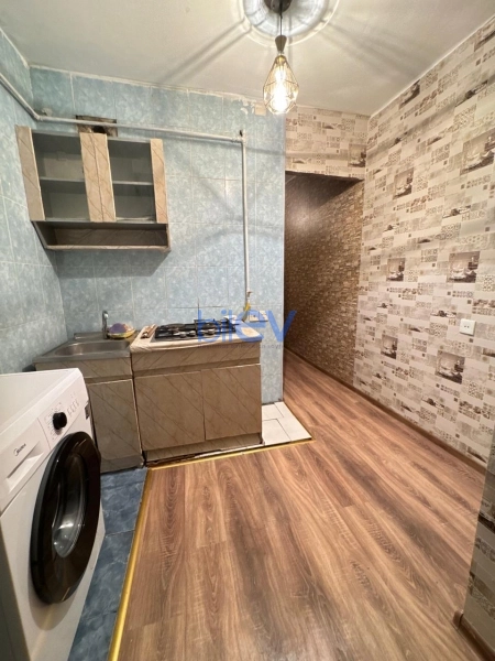 Aylıq Kirayə 2 otaqlı Köhnə Tikili bina evi  57m², Bakı