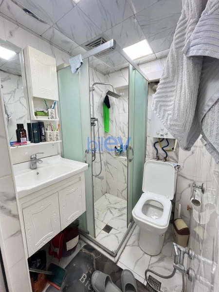 Satış 2 otaqlı Köhnə Tikili bina evi  45m², Bakı