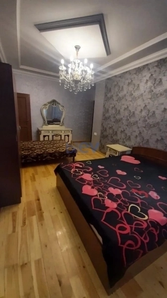 Aylıq Kirayə 2 otaqlı Yeni Tikili bina evi  78m², Bakı