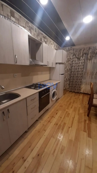 Aylıq Kirayə 2 otaqlı Yeni Tikili bina evi  78m², Bakı